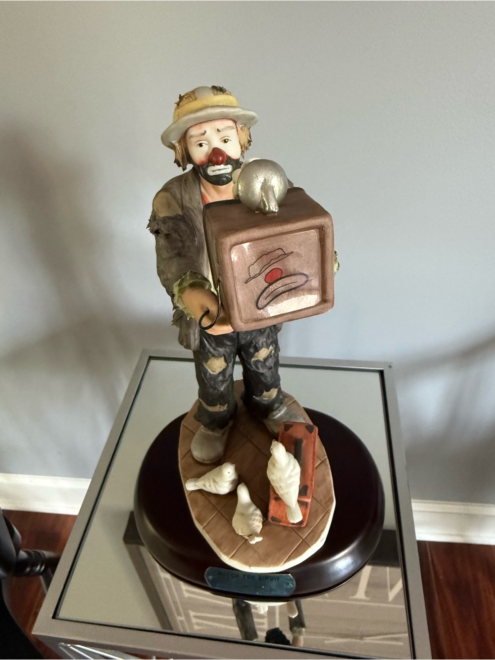 Emmett Kelly Jr Clown Signature Collection Photographer  Watch the Birdie 9862